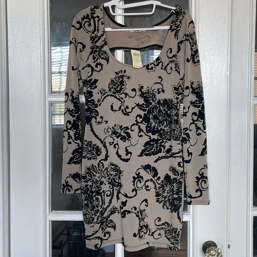 Adrien B vintage Y2K flocked floral long sleeve open back mini dress round neck